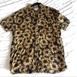 Men’s Button Up Short Sleeves Shirt (XL)